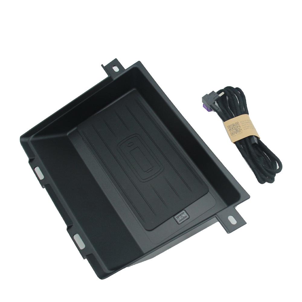 Wireless Charger with Auto-Induction for Isuzu D-MAX 2018-2022