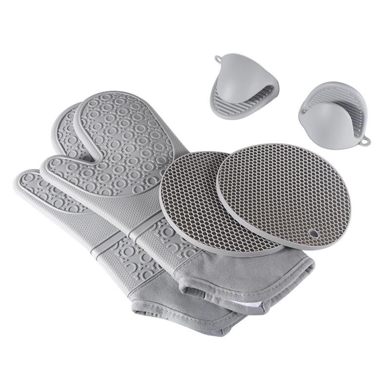 

Chuyi Qi Padded Silicone Oven Mitt and Pot Holder Set