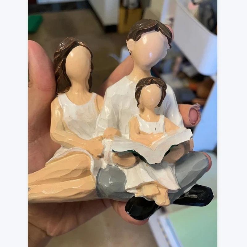 Nordic Style Creative Resin Family Figurines – Couple and Child Home Decor Ornament, Happy Family Sculpture Gift