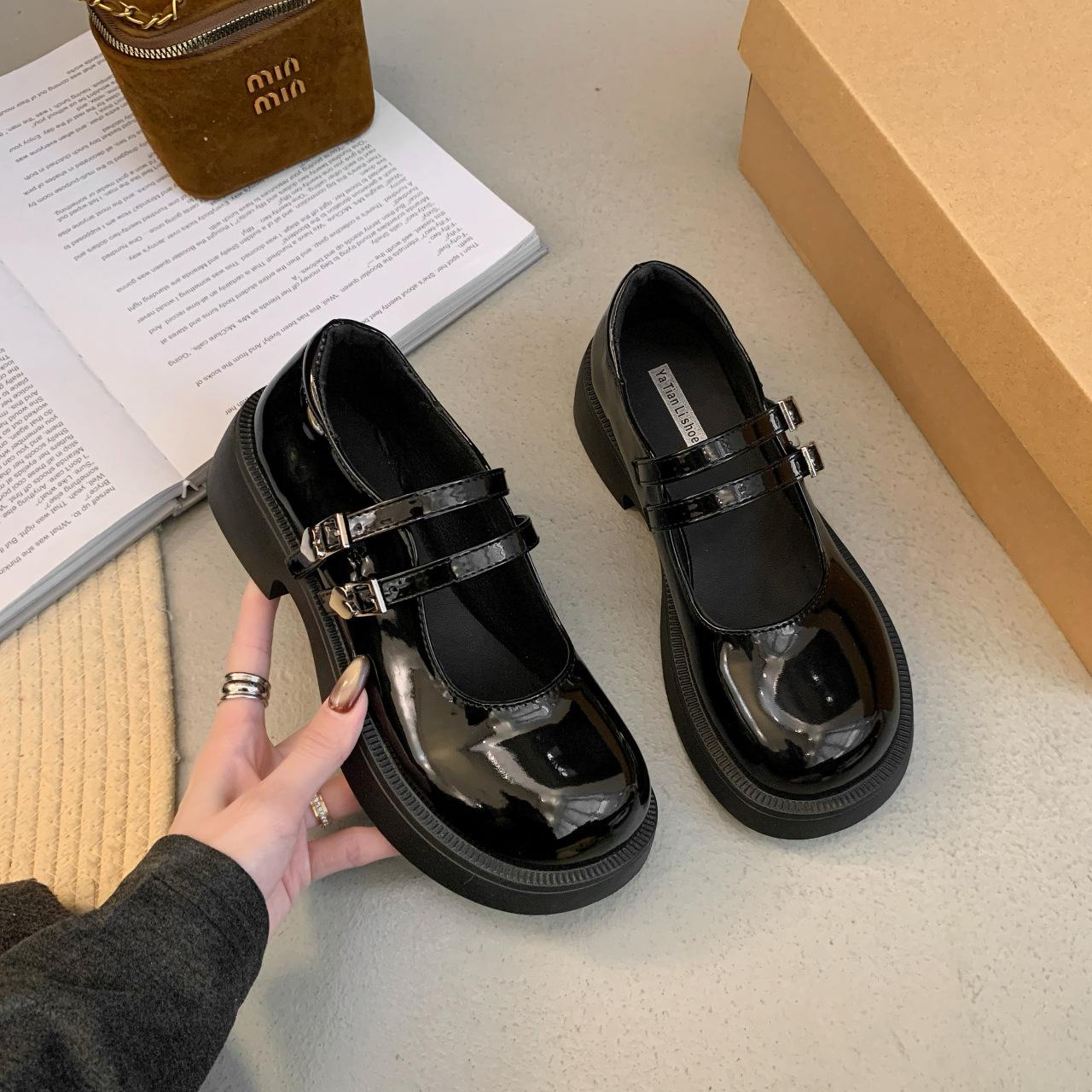 Chaussures pour femmes en cuir petit talon plateforme noir polyvalentes mode nouveau printemps et automne Mary Jane chaussures simples 39 noir