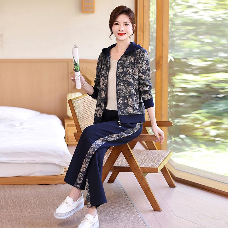 Spring 2025 Floral Hooded Jacket & Pants Set for Middle-Aged and Elderly Women