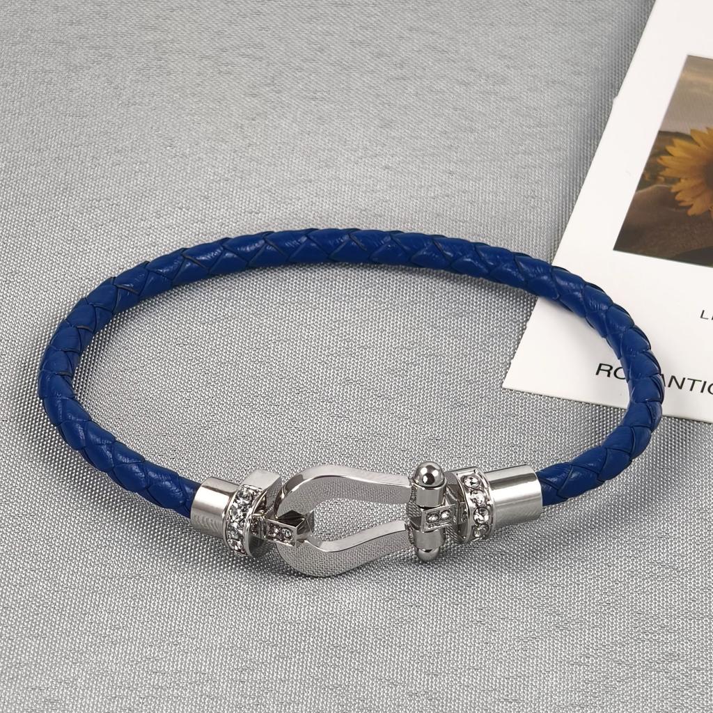 2026 Red Rope U-shaped Fred Micro-inlaid Half-brick Leather Rope Horse Buckle Hoof Non-fading Bracelet