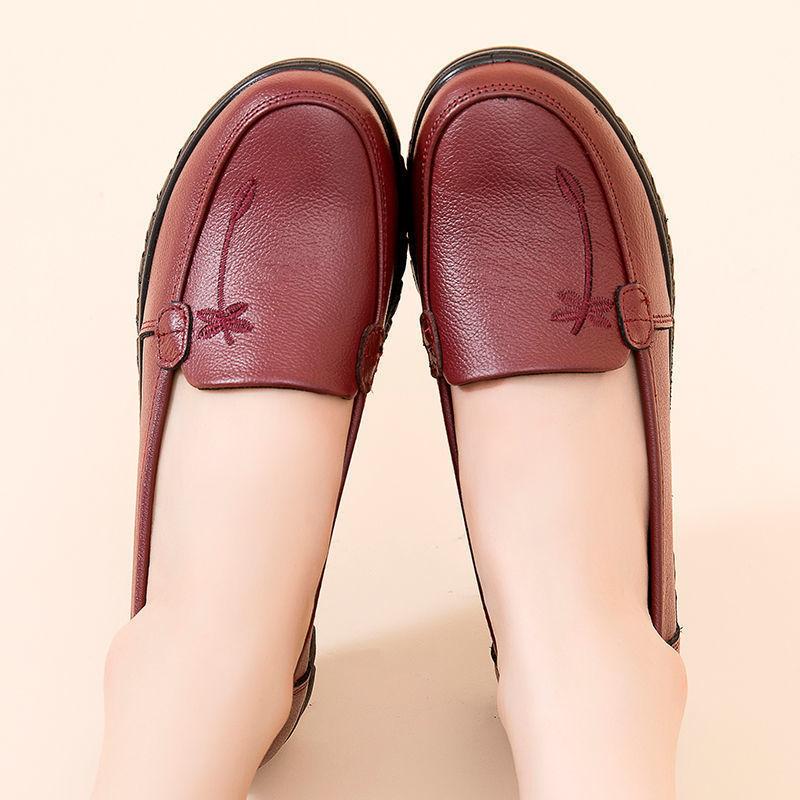 Spring and Autumn Leather Casual Shoes Soft Sole Comfortable Single Shoes Middle-aged Leather Shoes Flat Sole Medium Women's Shoes Non-slip Grandma