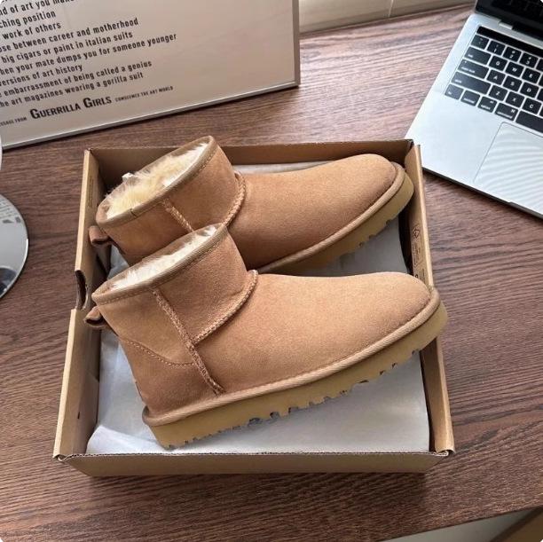 Damskie buty śniegowe wsuwane z prawdziwej skóry - Zimowa moda, Ciepłe i wszechstronne