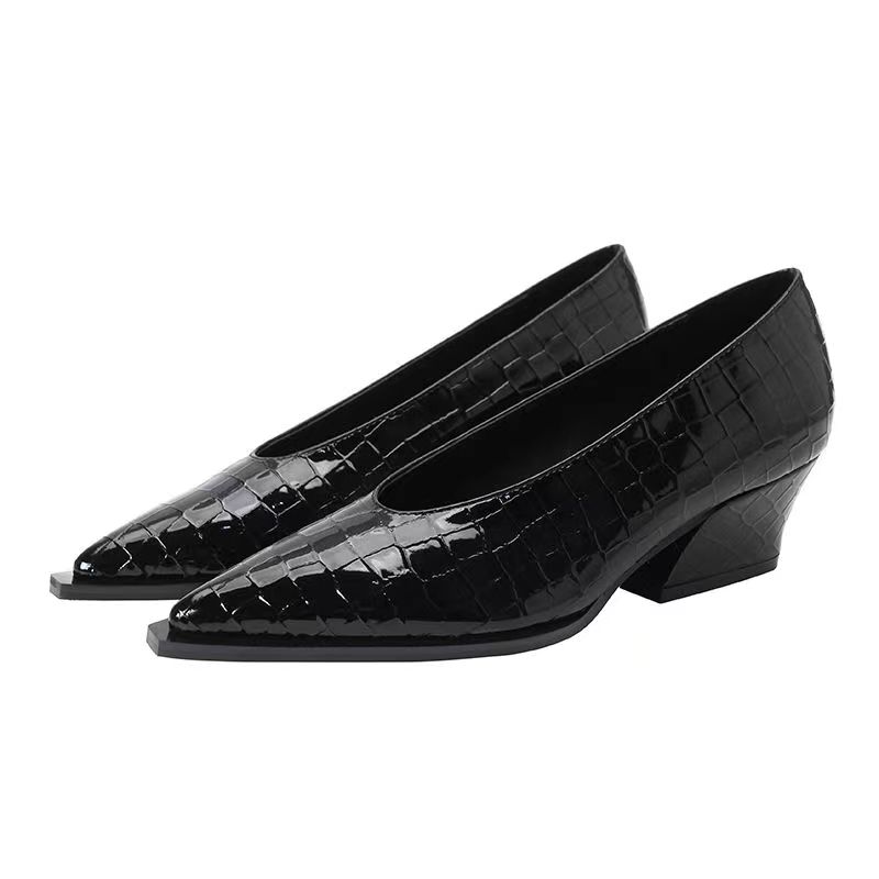 2026 Spring Autumn New Waterproof Platform Solid Color Pointed Outwear Large Versatile Shallow Mouth Women's Shoes Single Shoe