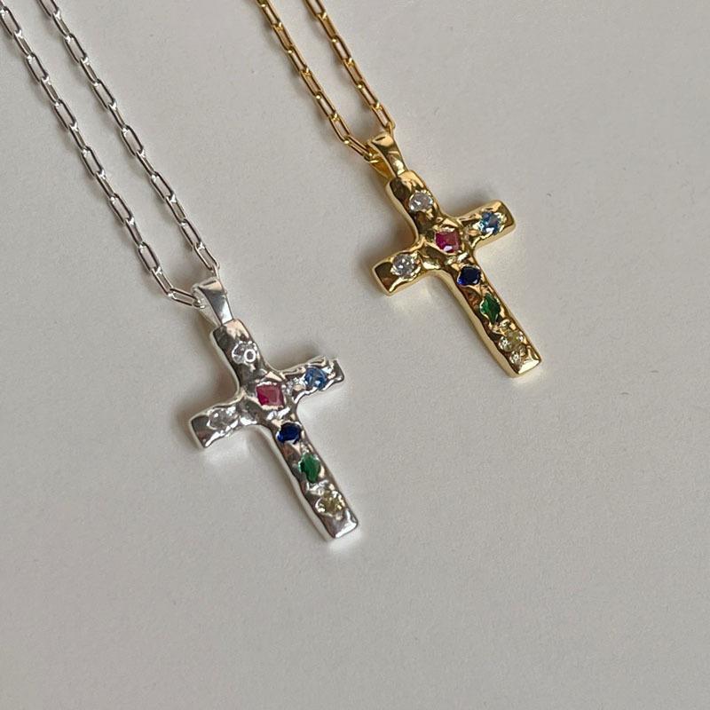 Collana in argento sterling S925, collana a croce con diamanti colorati, temperamento alla moda, design cool e trendy, catenina girocollo