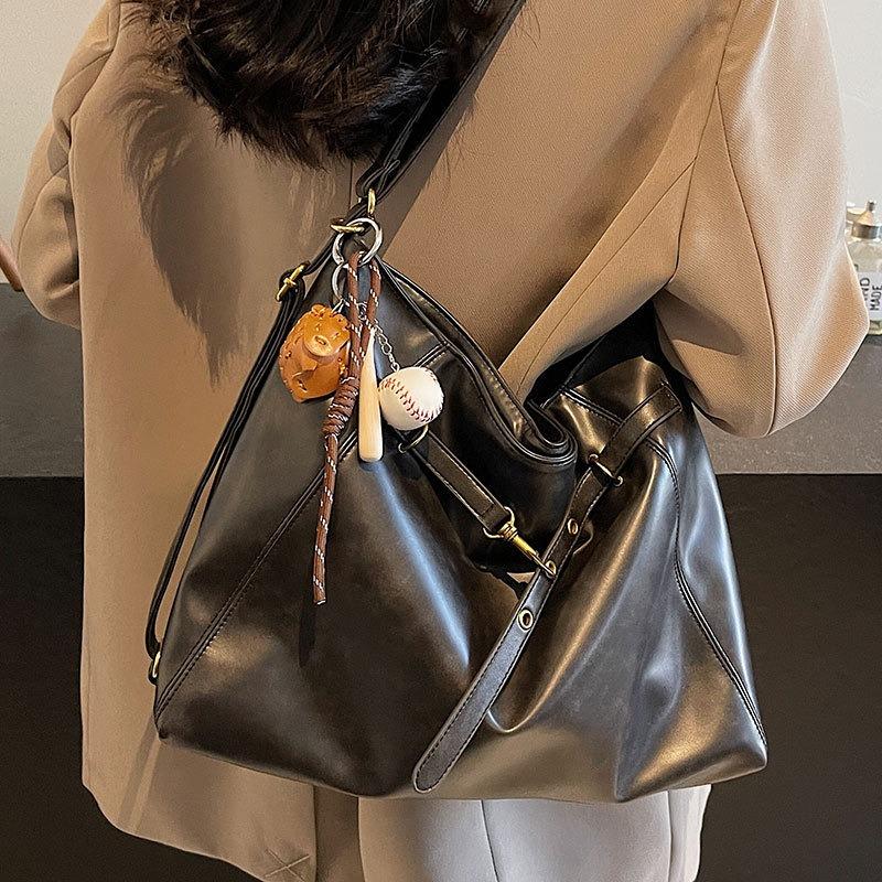 Maillard large-capacity messenger bag, new autumn casual versatile commuter women's single shoulder tote bag
