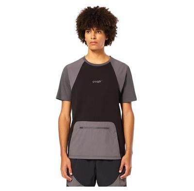 Oakley Verve RC Short Sleeve T-Shirt Kangaroo Pocket
