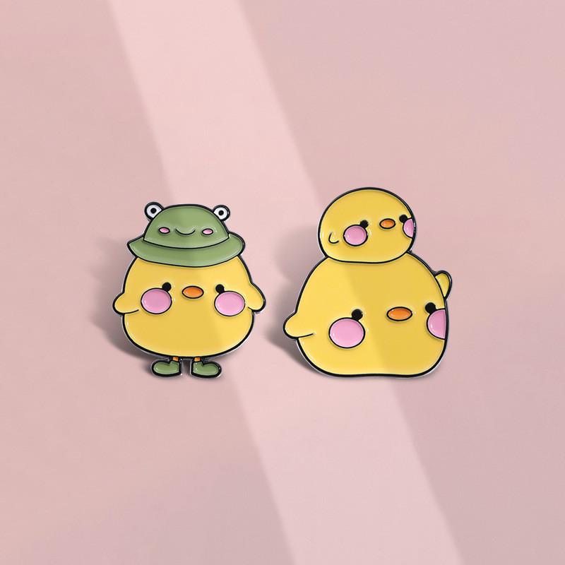 Unique Animal Design Brooch Stylish Cartoon Duck Brooch For Unisex Accessories Fashion