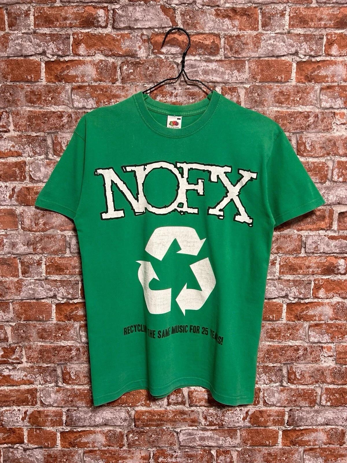 NOFX Vintage 2000s Punk Rock Band T-shirt Size S S
