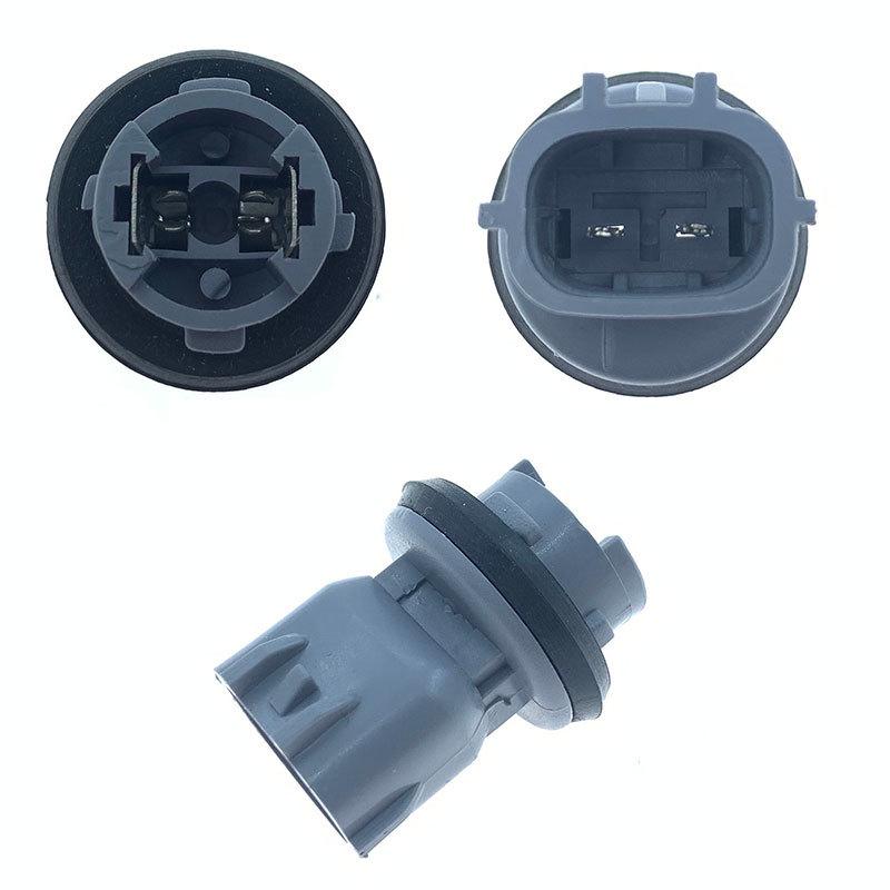 Toyota Pickup Turn Signal/Brake/Fog/Taillight Connector Plug - 90075-60021