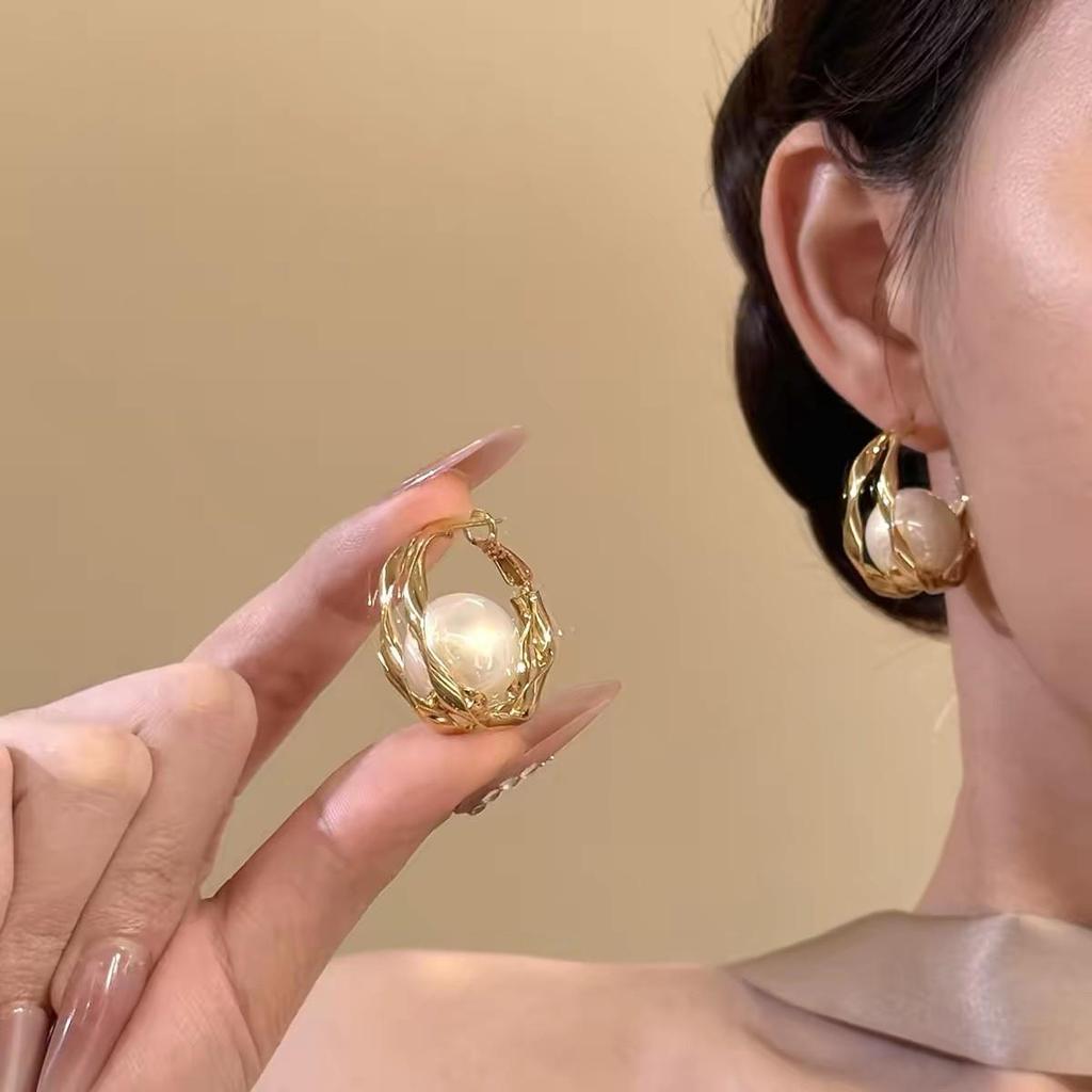 S925 Silver Needle Large Hoop Earrings - Japanese & Korean Style, Fashionable & Versatile, Celebrity-Inspired.