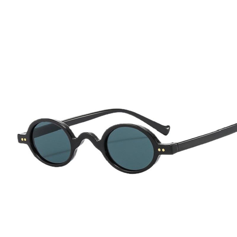 Mote Små Runde Solbriller Kvinner Klassiske Vintage Steampunk Spiker Menn Solbriller Skygger UV400 Ovalt Kvinnelig Brilleinnfatning