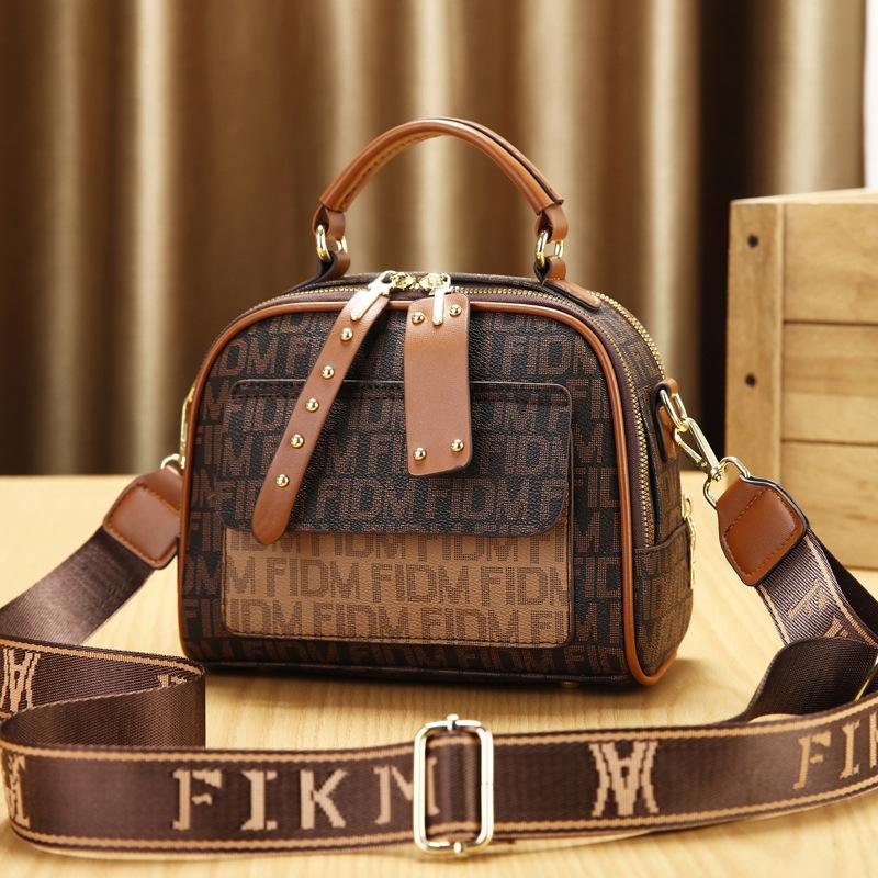 

Сумка Сумка Женская 2025 Новая Эра Сумка на Плечо Женская Универсальная Вместительная Сумка Мессенджер Женская Сумка Маленькая Квадратная Сумка