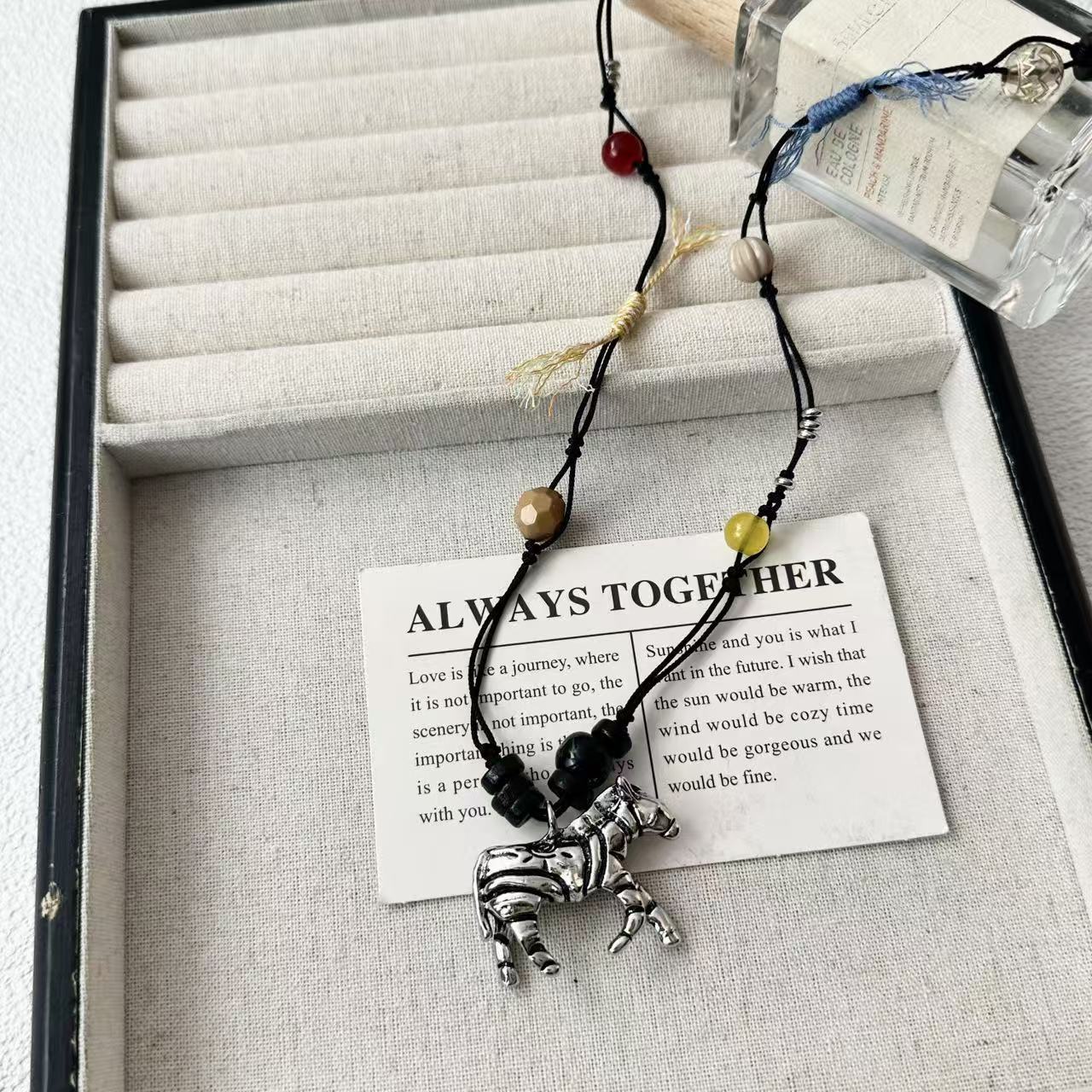 Original Design Retro Gold Color Pony Pendant Woven Beaded Necklaces for Women Fashion Personality Clothing Accessories Jewelry
