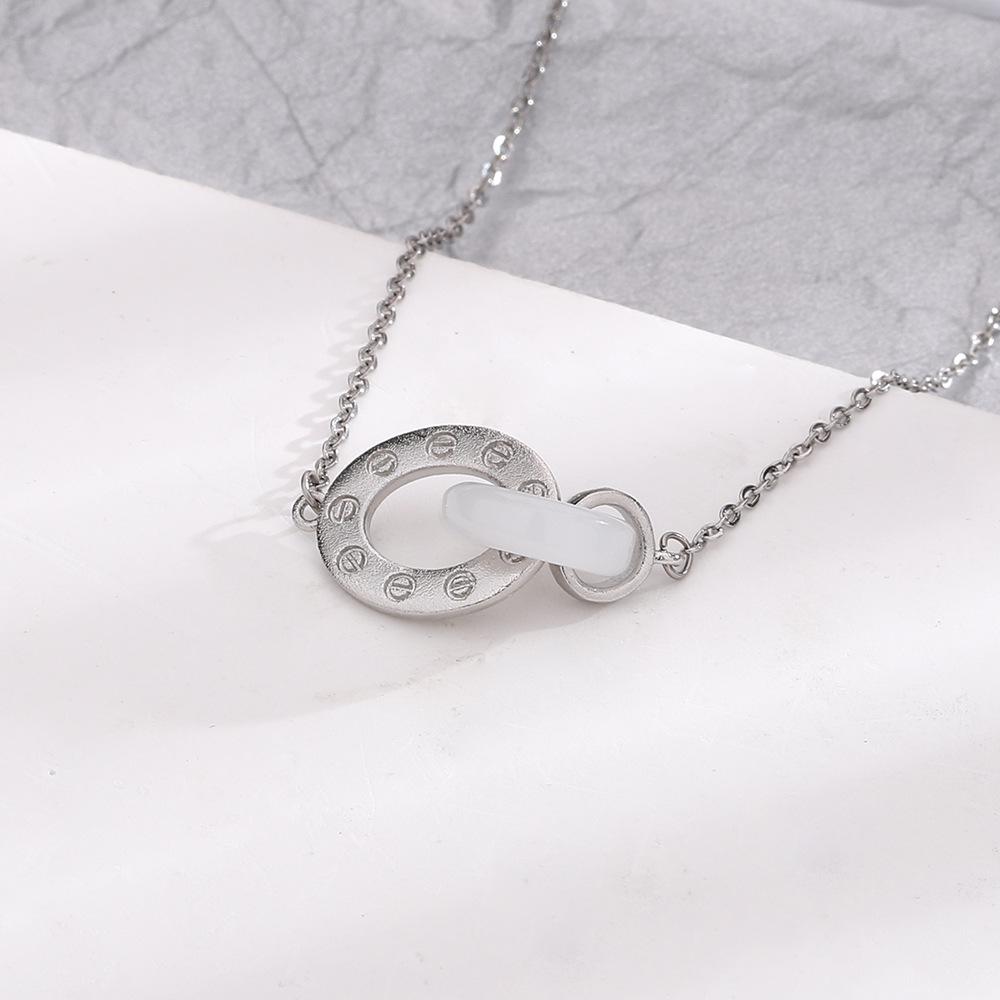 Xiangyun Ping An Schloss Weißer Jade-Halskette Chinesischer Stil Bedeutung Ruyi Schloss Anhänger Damen Altmodische Kleidung Han Element Glitzernder Diamant Schlüsselbein-Kette