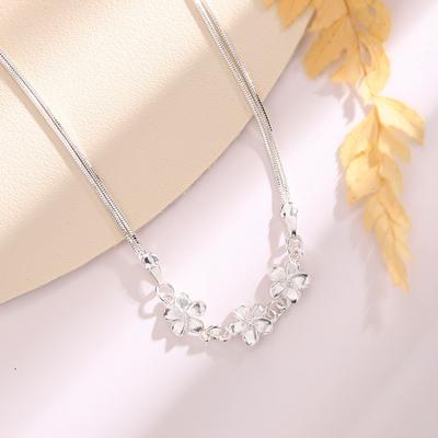 Three Gardenia Necklaces, Elegant Temperament In Autumn And Winter, Silver With Diamonds, Small Flower Collarbone Chain, Neck Chain.