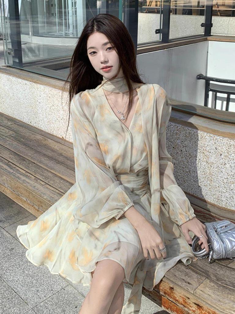 2026 Plus Size French Long Sleeve A-Line Dress: Gentle, Tummy-Concealing, Hip-Hugging Autumn Style for Women