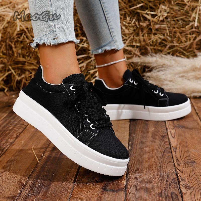 Fashion 2025 Autumn New Thick Soled Lace Up Casual Sneakers Round Toe Shoes for Women Comfortable Platform Vulcanize Shoes Size 36-43