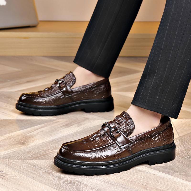 Nouveaux hommes tenue décontractée chaussures en cuir de luxe mode