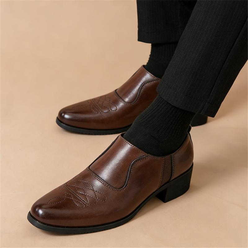 New Men's Pointed Black Brown Formal High-heeled Shoes Brand Designer Wedding Prom Homecoming Flats Sapato Social Masculino