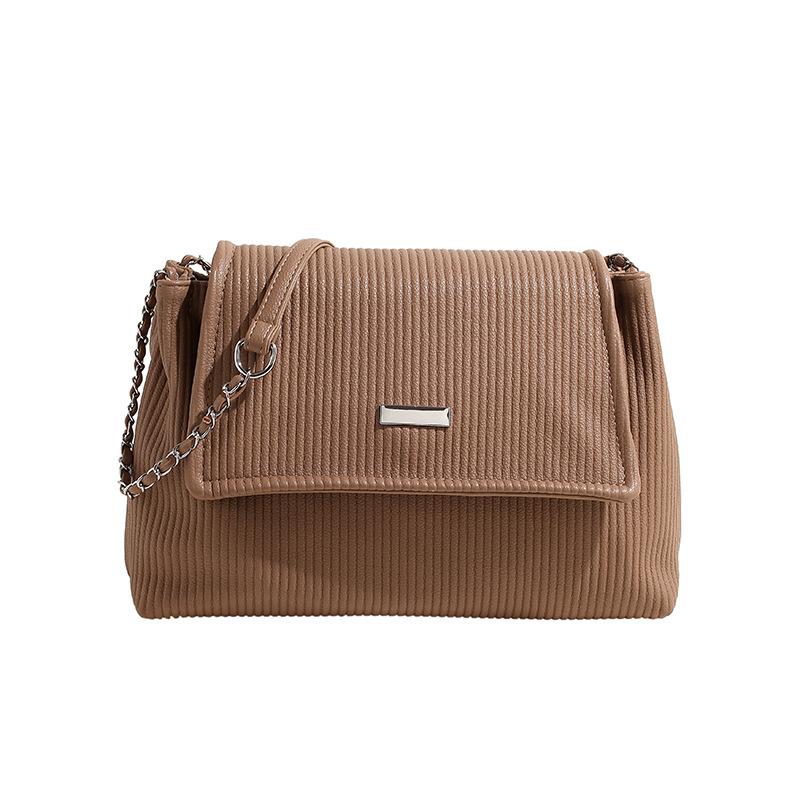 Large Capacity Bag Women's New Fashion Chain Shoulder Bag Versatile Commuter Oblique Span Bag