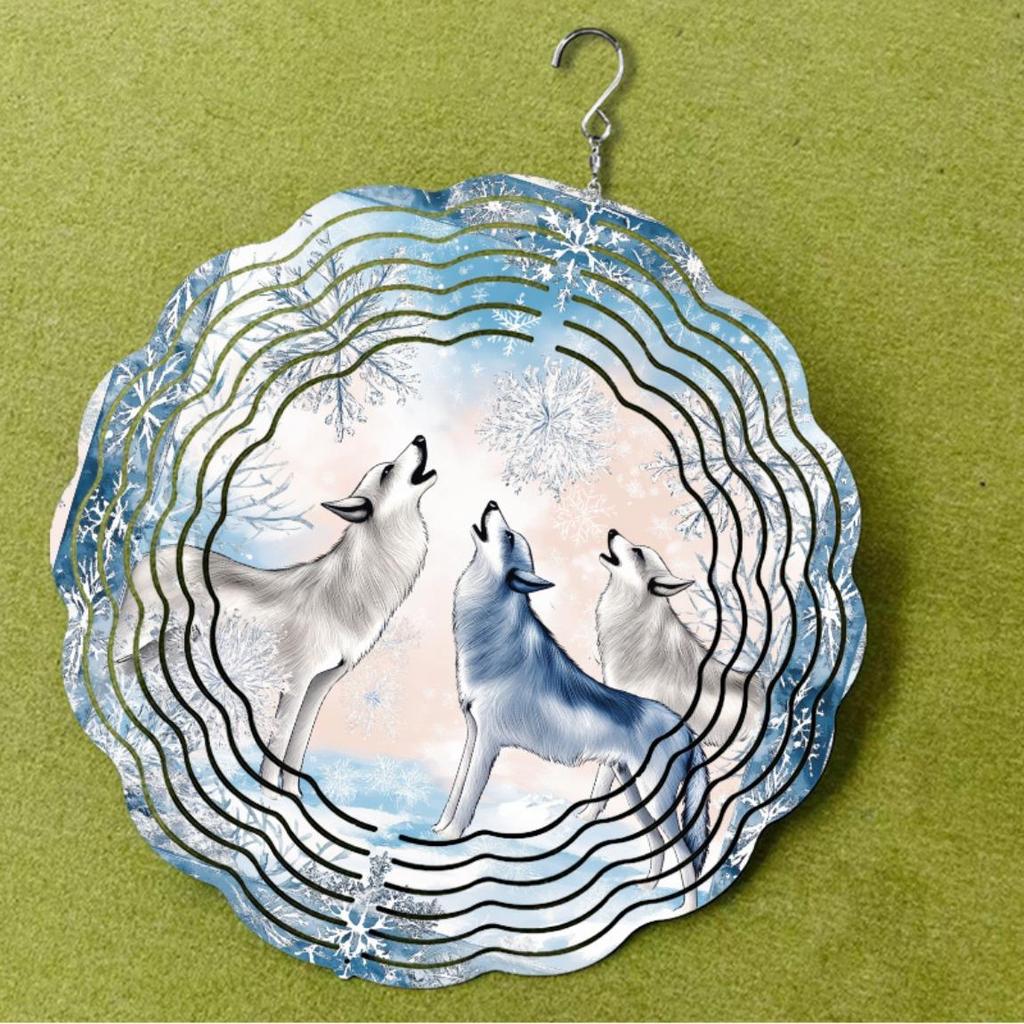 Winterwunderland 10 Zoll Metall-Windspiel mit heulenden Wölfen Schneeflocken-Design 360 drehbarer Haken für Garten Terrasse Balkondekoration Geschenk