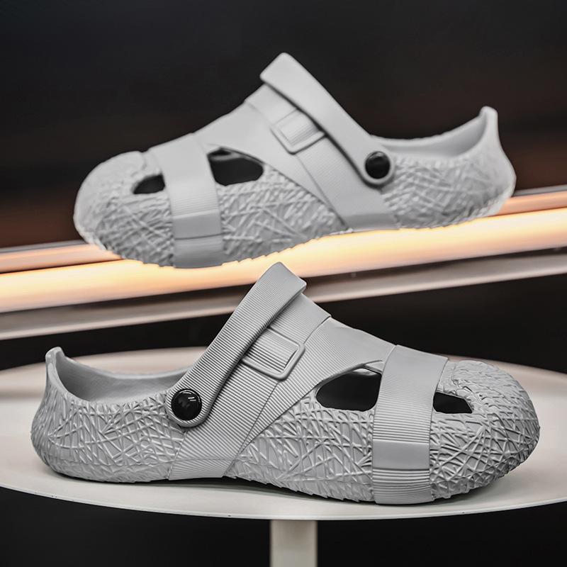 

Модные новые летние пляжные нескользящие шлепанцы с закрытым носком для вождения, полые EVA, уличная садовая обувь, модные удобные и легкие мужские шлепанцы 44-45 серый