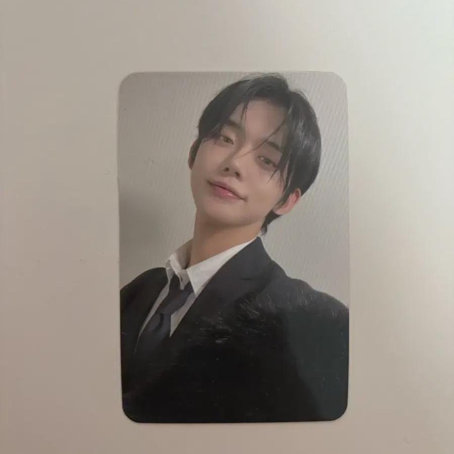 

Tomorrow X Together Димаму Ёнджун Искушение Фотокарточка