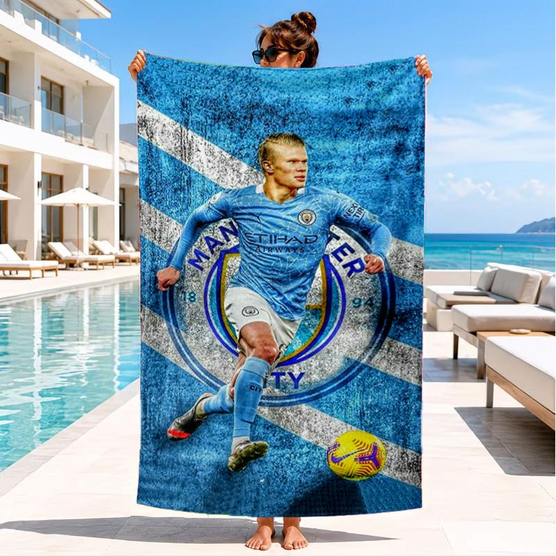Asciugamano da Spiaggia Giocatore di Calcio Haaland, Asciugatura Rapida, Facile da Curare, Adatto Sia per il Fitness che per le Vacanze al Mare, Essenziale per lo Sport