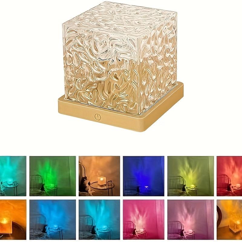 1 stk roterende vannrippel nattlys, USB nattlampe, RGB 16 fargespinn Creative flamme-atmosfærelampe ved sengen