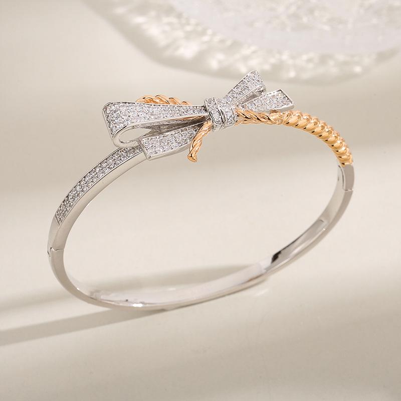 Electroplated Brass Bow Bracelet: High-End Two-Tone White Gold with Full Diamond Design, Non-Fading and Elegant. белого золота
