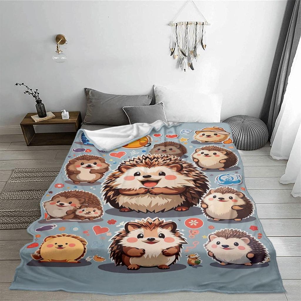 Cartoon hedgehog and heart pattern Flannel printed blanket suitable for all seasons suitable for living room office sofa travel