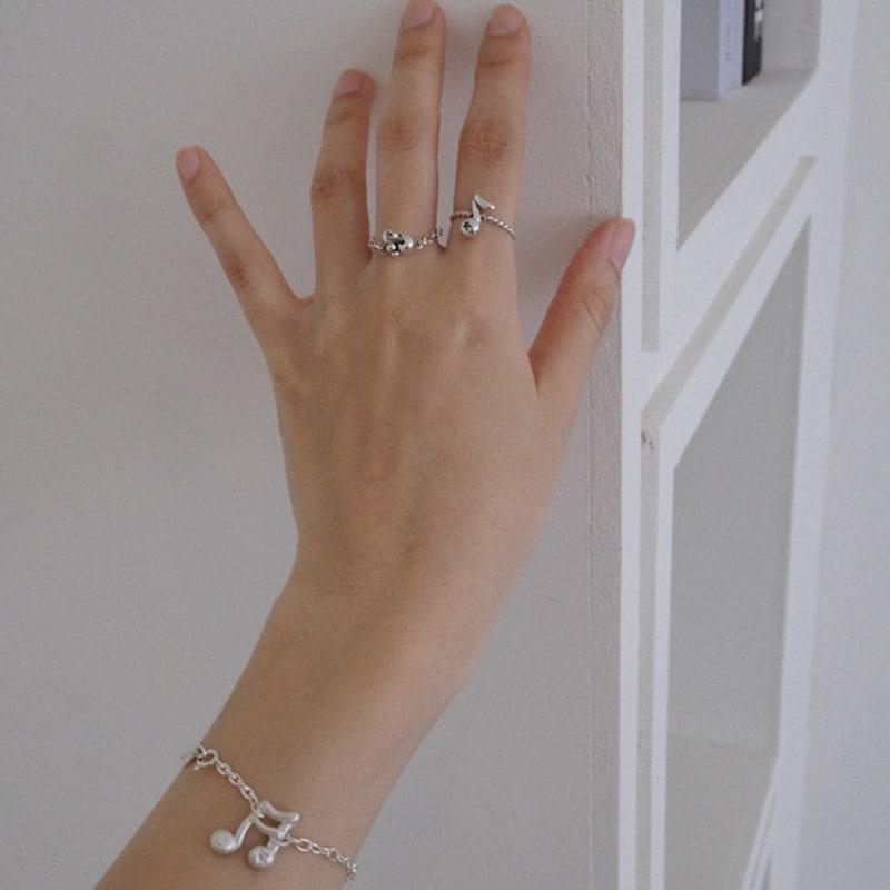 Reinheart Whisper Note Ring