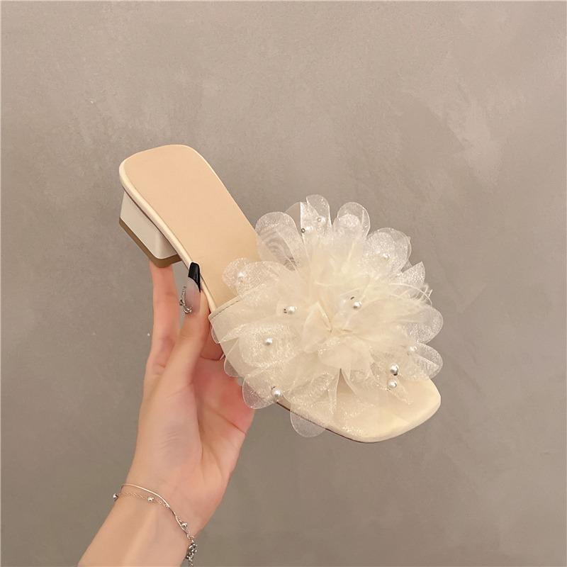 Fashion Pearl Lace Flower Flip-Flop Summer New Square Head Open Toe Soft Bottom Non-Slip Square Heel Lady Cool Drag