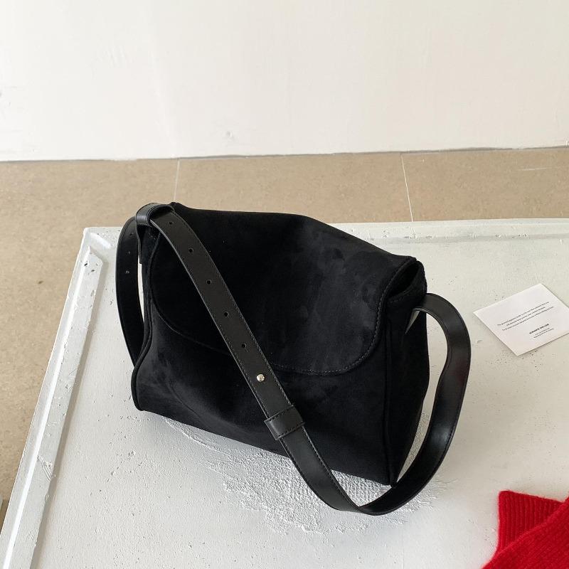 Nischen-Wildledertasche Retro Muschel Herbst und Winter neue kleine quadratische Tasche Damen einfarbig vielseitig tragbare Umhängetasche