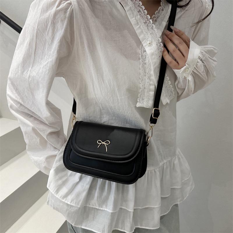 Fashion Small Square Bag Niche Design Casual Spring New Trend Simple Texture Women's Shoulder Messenger Bag