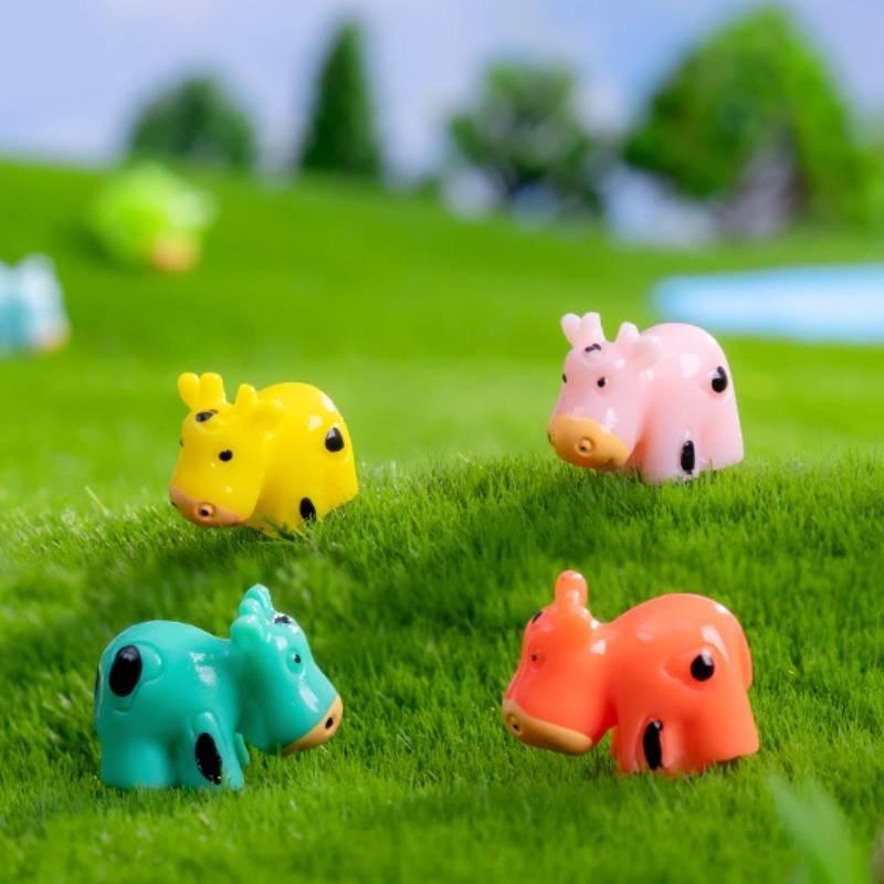 Colorful Mini Resin Cow Figurines For Creative Diy Garden Decoration