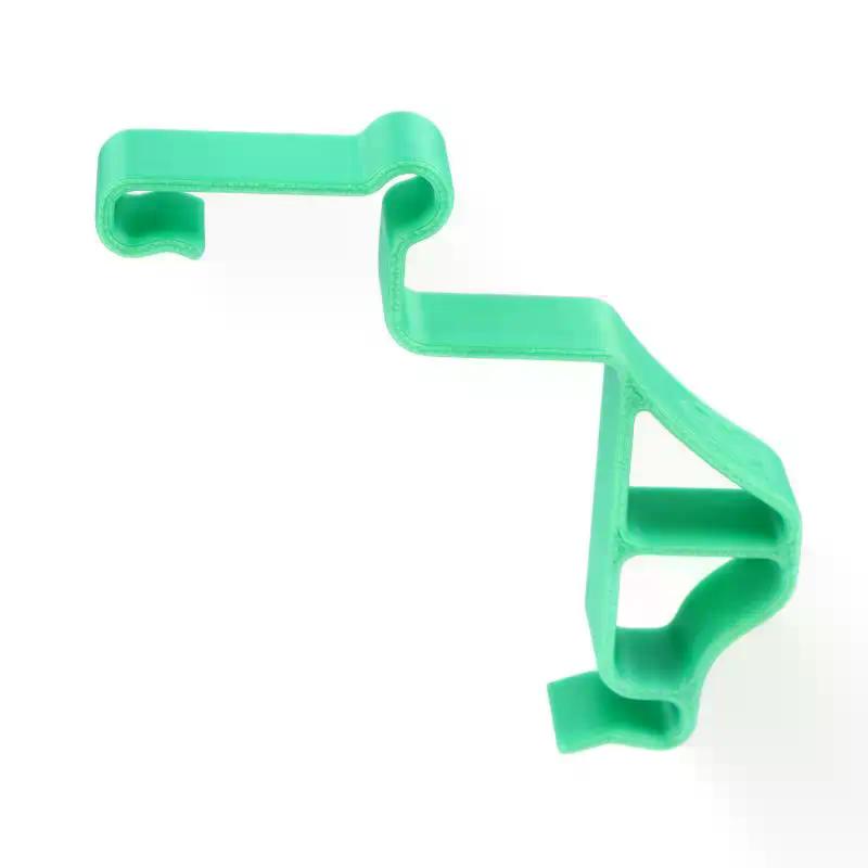 Ventilation Clip For Trash Bins With Lids Designed To Improve Outdoor Bin Freshness And Reduce Smelly Conditions