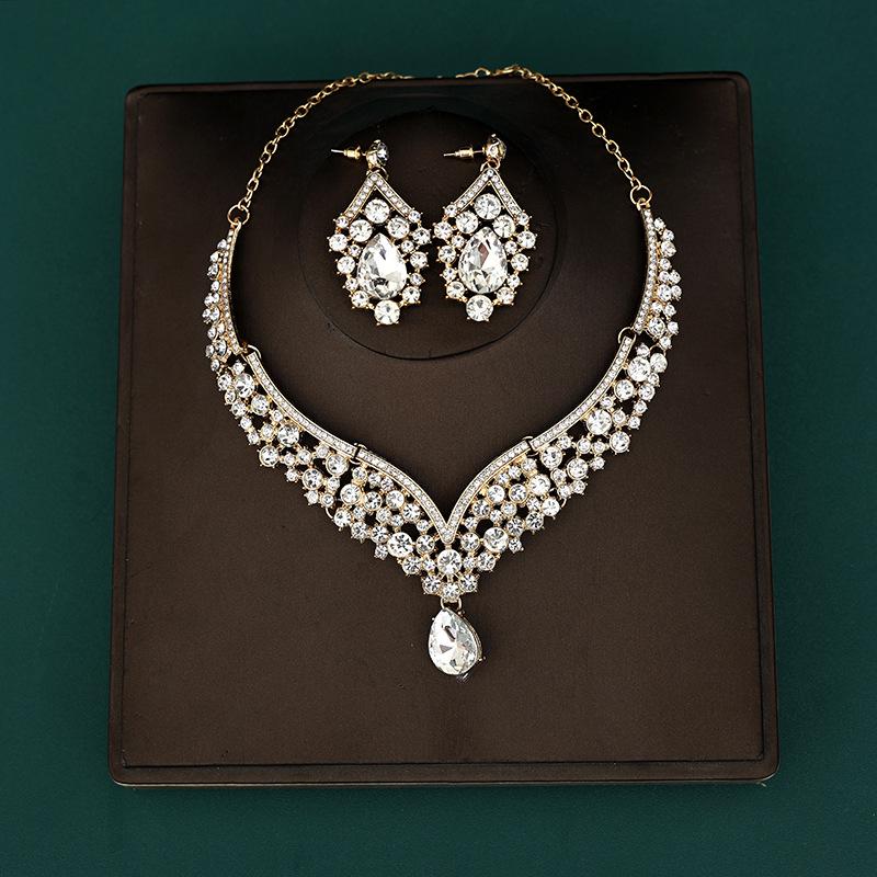 Set di Collana e Orecchini alla Moda in Stile Coreano: Accessori Perfetti per Matrimonio Sposa