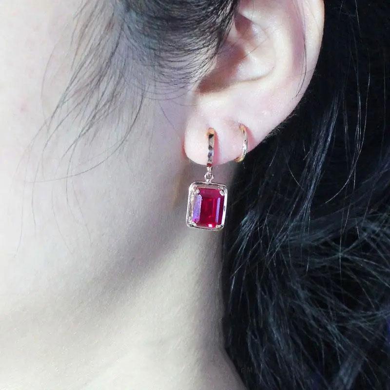 Purple Gold-Plated Rose Gold Square Redstone Earrings, Fashionable And Exquisite Trendy Personalized Colored Gold Earrings.