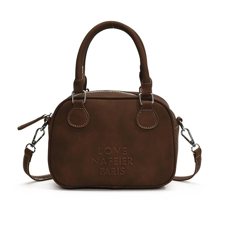 Niche Retro Bowling Bag Women's 2025 Spring New Shoulder Messenger Bag Premium Texture Coffee Handbag
