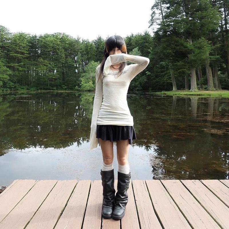 VAYLA Y2k Gothic Print T-shirt Trashy 2000s Style Long Sleeve Tops Vintage Harajuku Streetwear American Retro T-shirts
