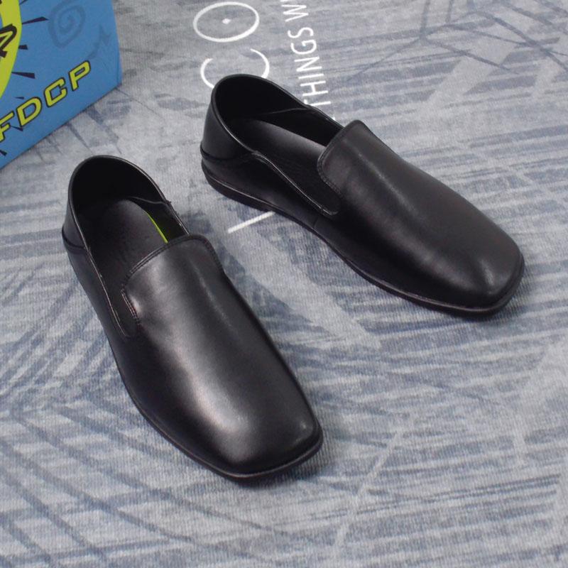 

Модные уличные ленивые лоферы Стильная замшевая кожа Мужская обувь Лето Новые туфли для вождения Повседневная обувь Удобный стиль Мужские слипоны Мокасины 46 чёрный
