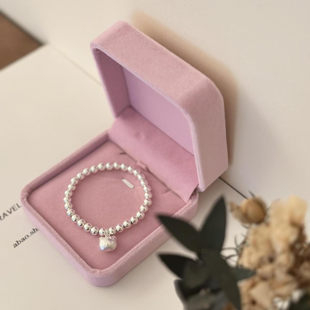 Silver-Plated Beaded Bracelet with Cute Kitty Pendant - Perfect Birthday Gift for Women and Children