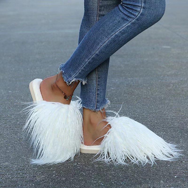 Fashion Brand Design Long Plush Slippers Mules Women 2025 Autumn Round Toe Soft Thick Bottom Slides Fashion Faux Fur Outdoor Slippers
