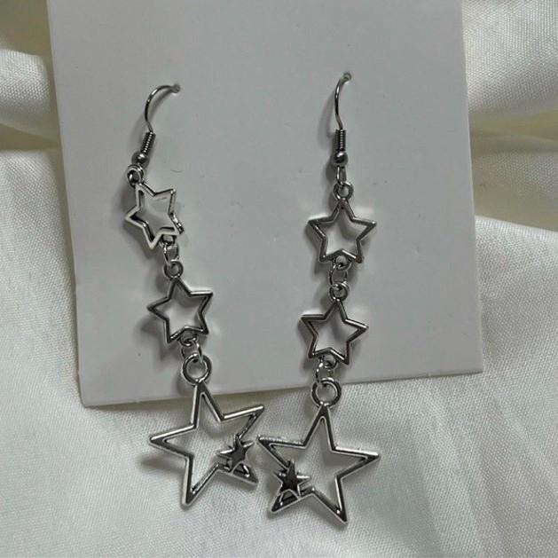 Cross-Border New Fashion Star Earrings: Hollow Five-Pointed Star Accessories for Women