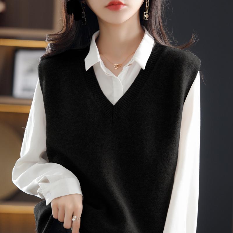 Women's V-Neck Knitted Vest Sweater - Spring/Autumn 2025 Collection, Sleeveless Outerwear