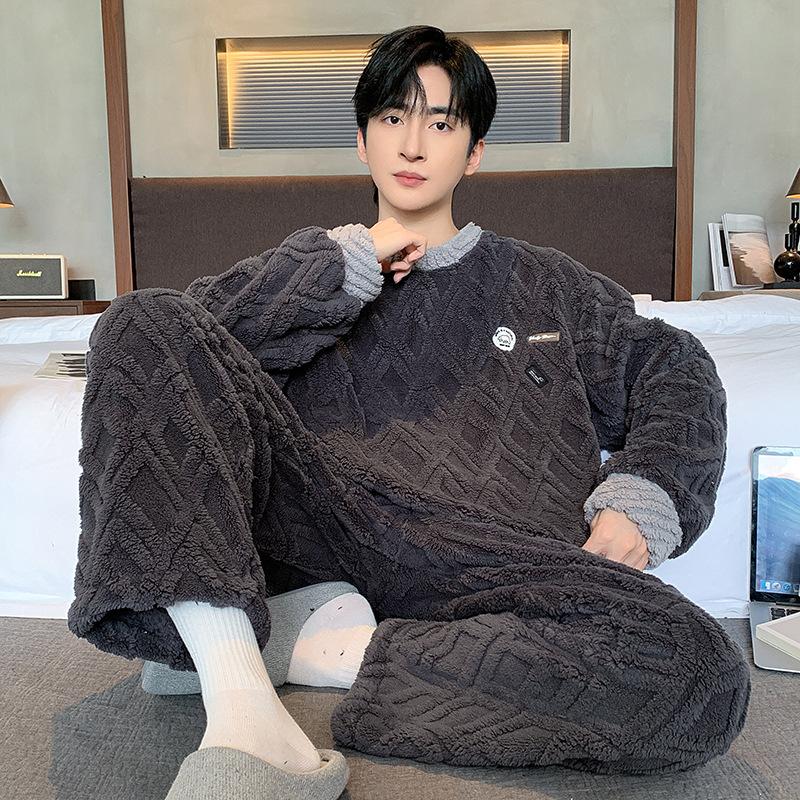 1set Men'S Casual Crew Neck Pajama Set, Cartoon Print, Polyester Knit Fabric, Slight Stretch, Loose Fit, Fall/Winter Warm Loungewear Set