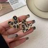 Fashion Vintage Sexy Leopard Print Love Heart Shaped Earrings for Women Maillard Design Simple Peach Heart Jewelry Birthday Gift